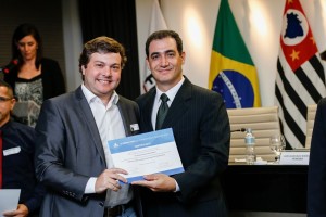 Coca-Cola FEMSA Brasil recebe Prêmio FIESP por Reúso de Água