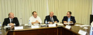 Igor Castro (esq), diretor técnico da ABIR na FIEMG