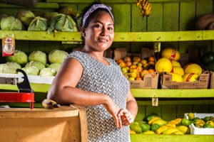 A empreendedora Ana Paula Oliveira, estruturou uma fruteira no distrito de São Miguel de Pracuúba